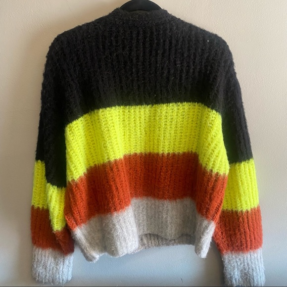 MAISON KITSUNE FLUFFY STRIPES BOXY CARDIGAN - Picture 4 of 6